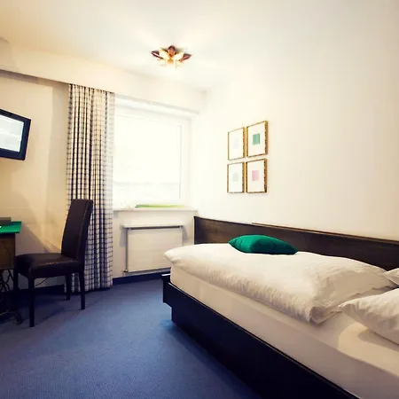 Brunnenhof Hotel 4*